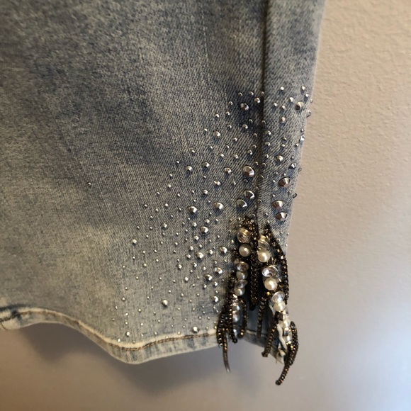 Melanie Lynn Ladies Ankle Length Embellished Jeans in Size 18 NWT - Picture 3 of 10